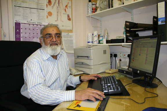 Dr Saleem