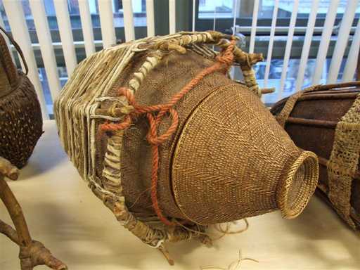 Container for camel's milk